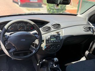 Ford Focus distintivo B