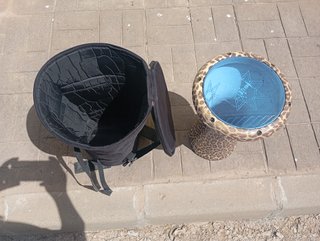 Timbal con funda de transporte