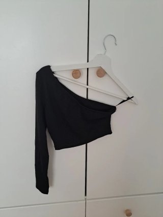 Top asimétrico manga larga talla S, SHEIN