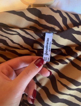 Pantalón Campana Animal Print Stradivarius