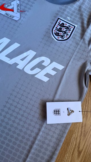 Palace x Nike Inglaterra Camiseta Fútbol
