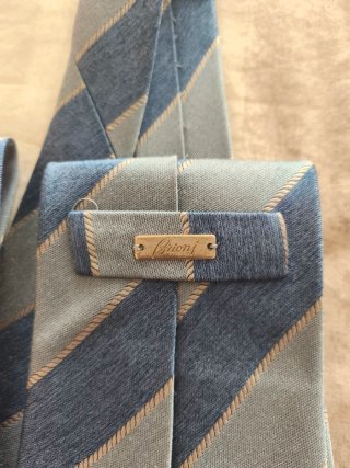 Corbata y Pañuelo bolsillo Brioni Seda 100%