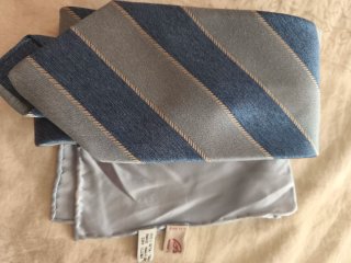 Corbata y Pañuelo bolsillo Brioni Seda 100%