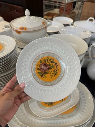 Juego de vajilla de porcelana