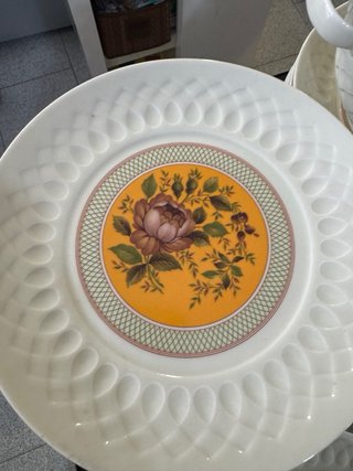 Juego de vajilla de porcelana
