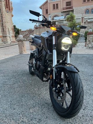 Honda CB125R Negra - Moto Naked
