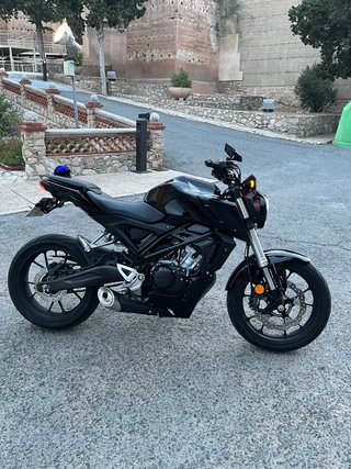 Honda CB125R Negra - Moto Naked
