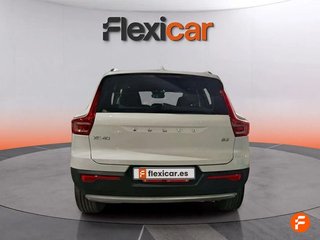 Volvo XC40 2.0 B3 G Plus Dark Auto
