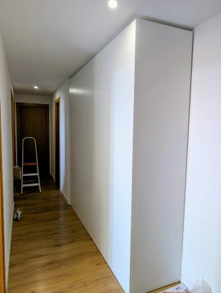 Montaje mobiliario oficina / apartamentos