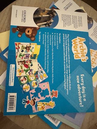Libro infantil de inglés Archies World A