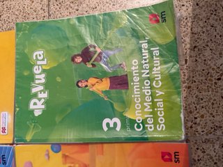 Libros de texto de 3 Primaria, revuela, sm