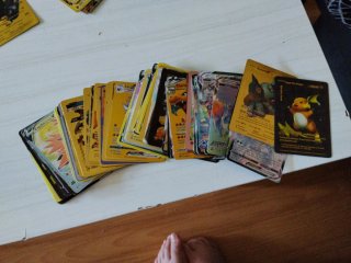 Lote de cartas Pokémon (Falsas)