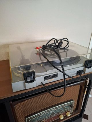 Giradischi Kenwood modello KD-1600 Automatic Argento