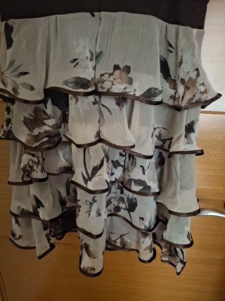 Vestido fiesta Rinascimento satén floral con forro