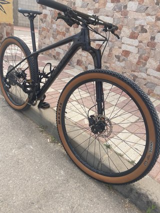 Bicicleta Montaña Cannondale Carbono