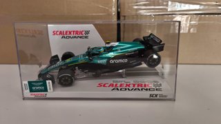 Scalextric Advance Aston Martin Fernando