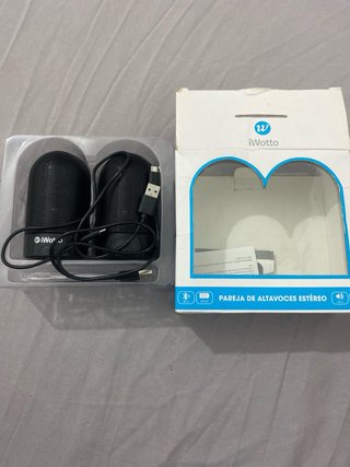 Altavoces iWox Negros