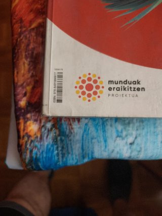Libro de Euskera y Literatura de 1°de Bachillerato