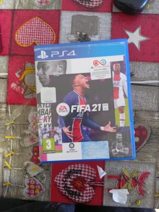 Giochi PS4 (PlayStation 4) FIFA e Far Cry