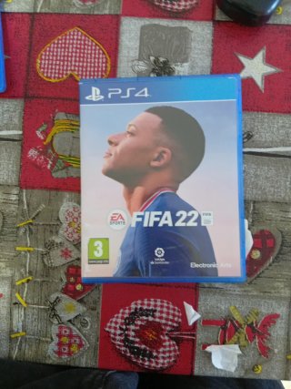 Giochi PS4 (PlayStation 4) FIFA e Far Cry