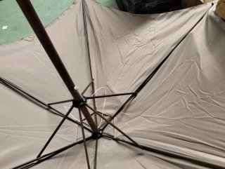 Parasol de aluminio imitación madera con toldo 3m