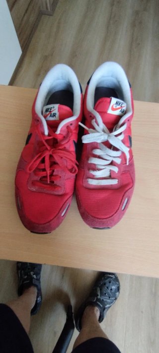 Zapatillas Nike Air Rojas y Blancas
