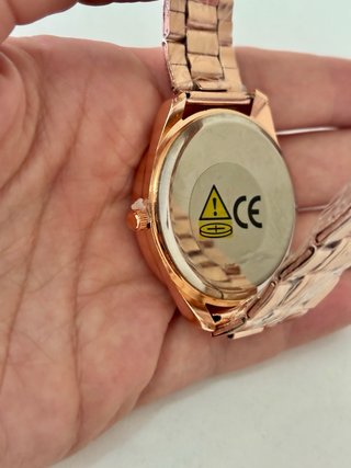 Reloj color Oro Rosa con Brillantes en la esfera