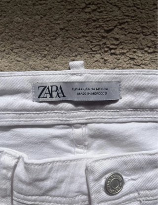 Pantalón vaquero largo blanco Zara