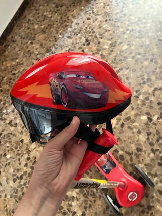 Patinete Rayo McQueen y Casco