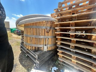 Jaula de Madera para prensa de uva