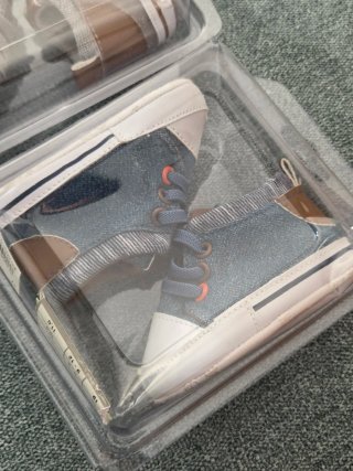 Zapatillas bebé talla 17