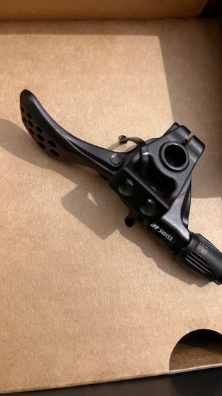 Tija telescópica DT Swiss D232 One Carbono 30.9mm