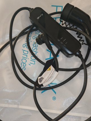 Cable Carga VehículoEléctrico BYD Schuko con bolsa