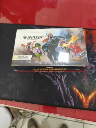 Caja Sobres Magic The Gathering Marvel