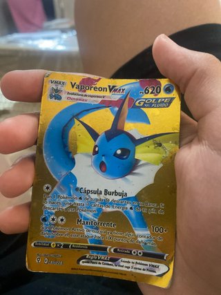 Carta Pokémon Vaporeon VMAX Dorada