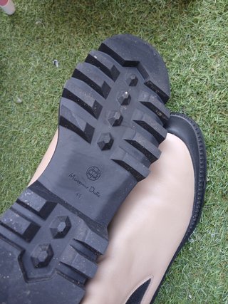 Botines Beige y Negros