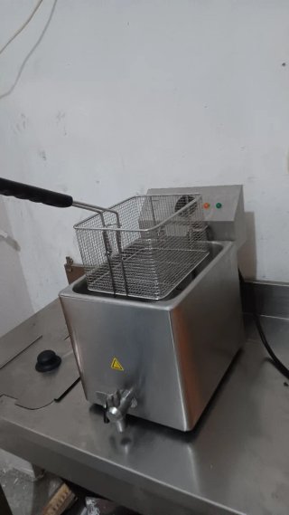 Freidora industrial 8L