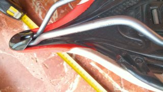 Sillín Fizik Aliante delta mg rail rojo blanco