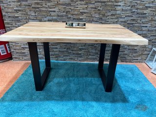 Mesa Rectangular Madera y Metal