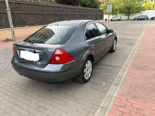 Ford Mondeo 2004 tel 666217952