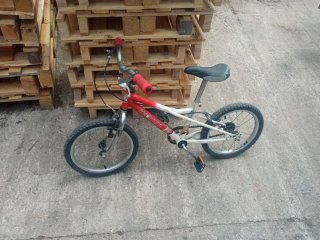 Bicicleta infantil Monty roja y blanca