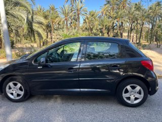 Peugeot 207 2009