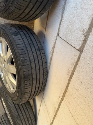 Llantas Renault Scenic con neumáticos
