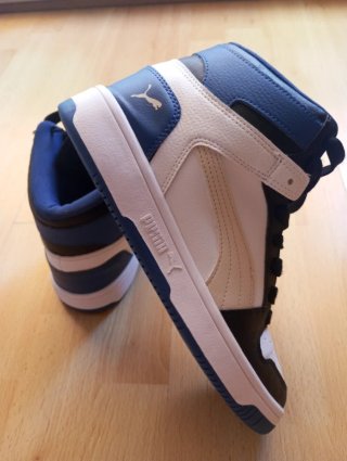 Zapatillas Puma adolescentes negras y blancas
