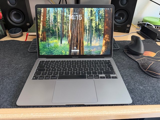MacBook Air M1