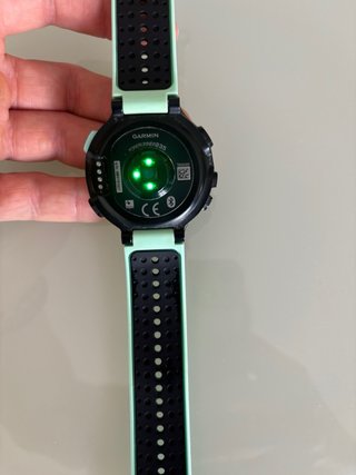 Reloj Garmin Forerunner 235 negro y verde