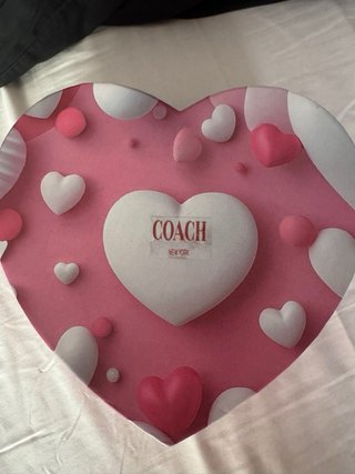 Bolso Corazón Coach Beige
