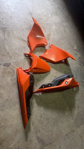 Plásticos traseros KTM Naranja