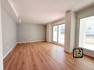 Piso en alquiler en El Mayorazgo - El Limonar en Málaga