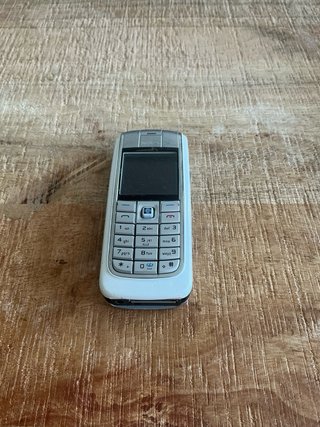 Teléfono Móvil Nokia Plata y Blanco